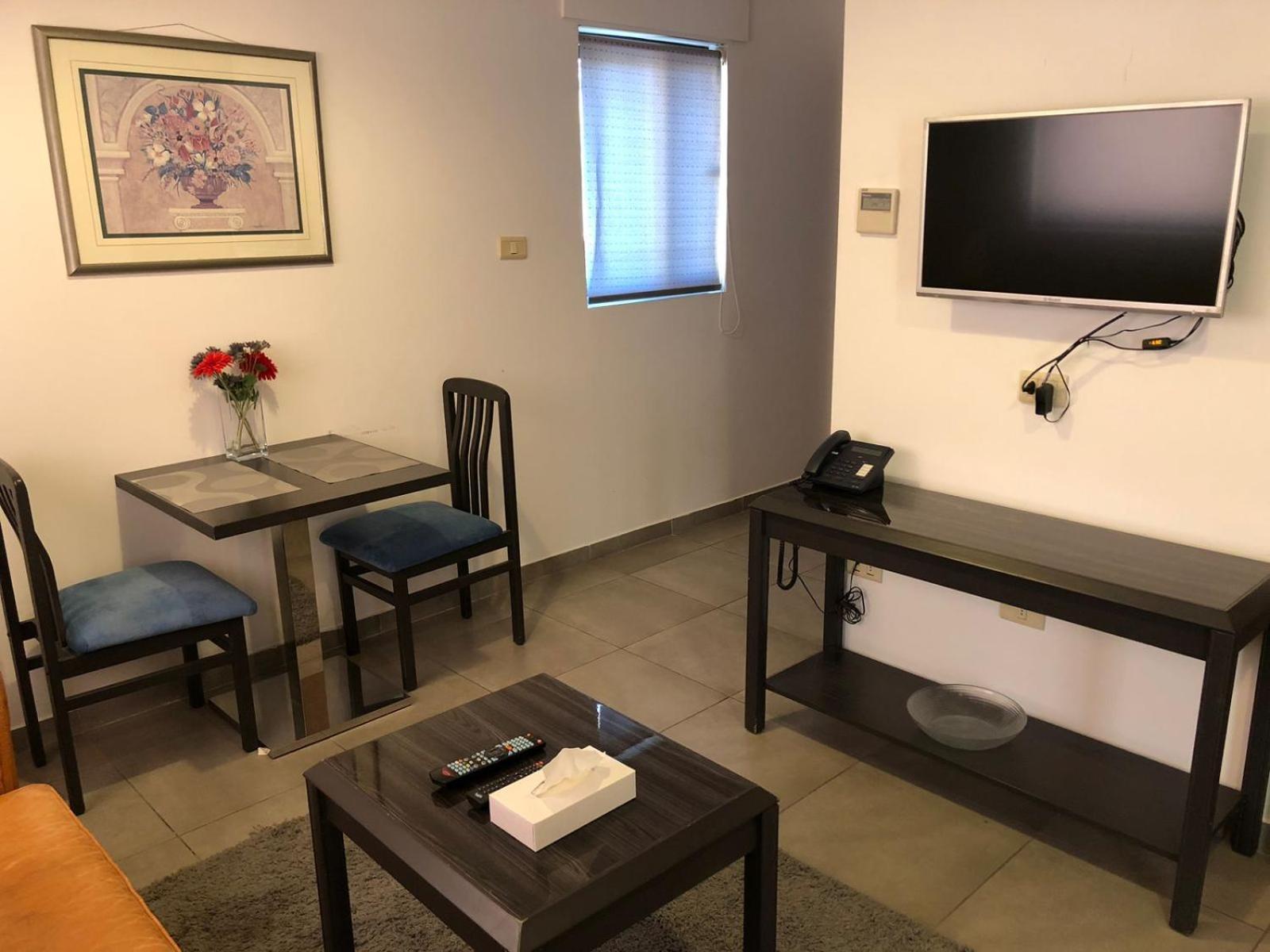 Weibdeh Heights Hotel Suites Amman Buitenkant foto