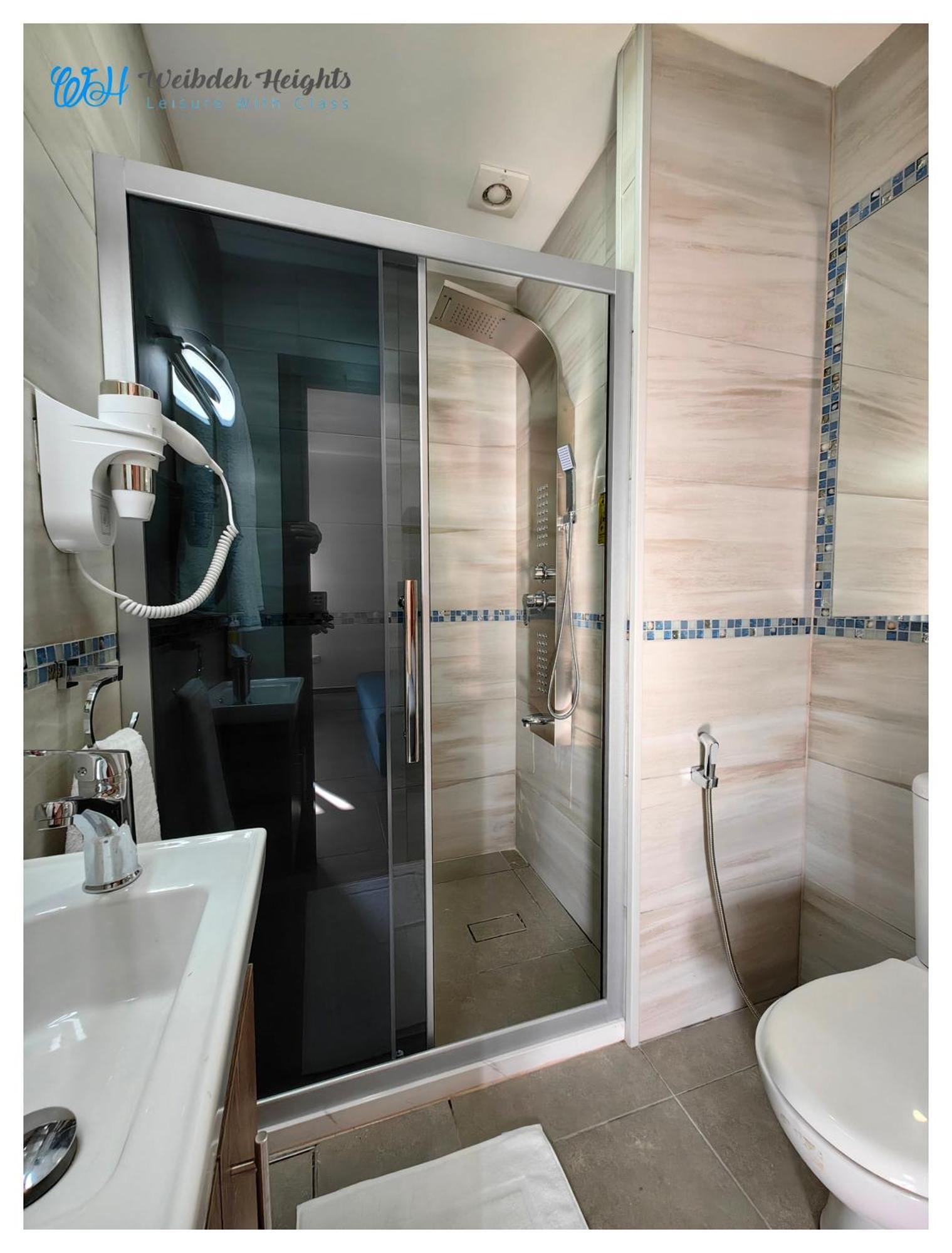 Weibdeh Heights Hotel Suites Amman Buitenkant foto