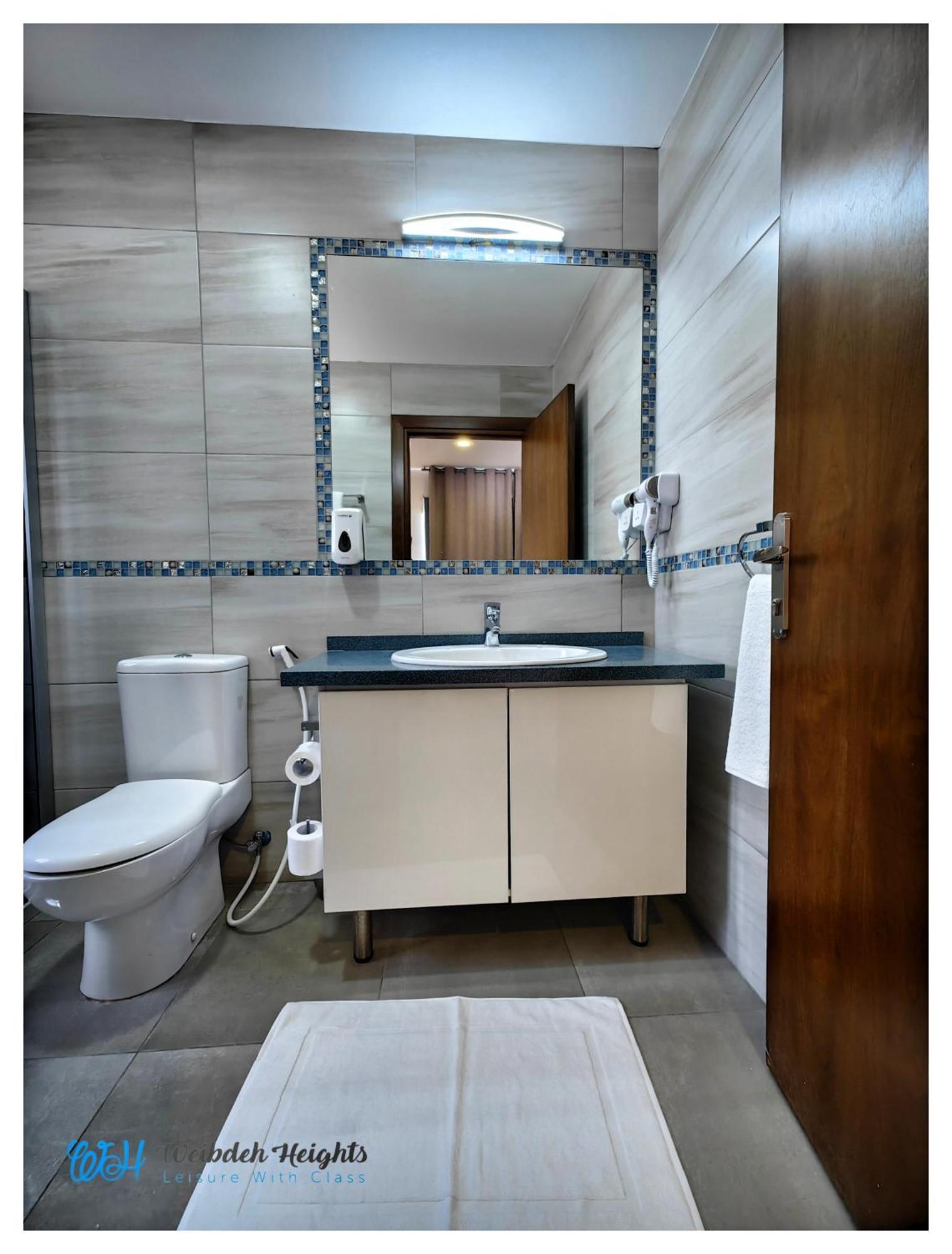 Weibdeh Heights Hotel Suites Amman Buitenkant foto